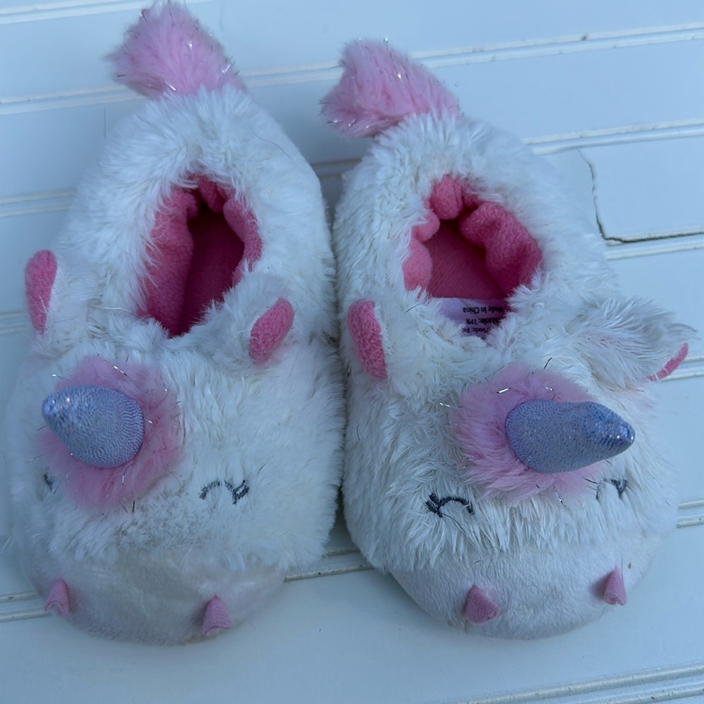 kids unicorn slippers‎ size 6-7